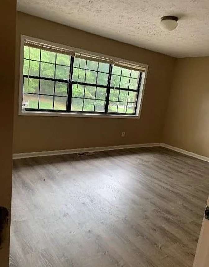 Alcove Rooms's room