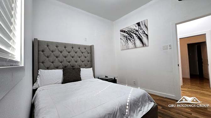 GBU Holdings Group's room