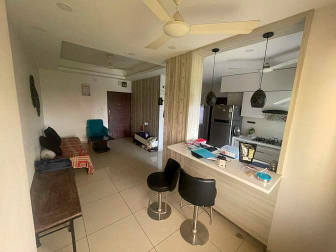 Naveen's room