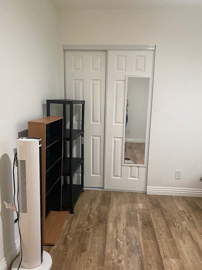 Dta's room