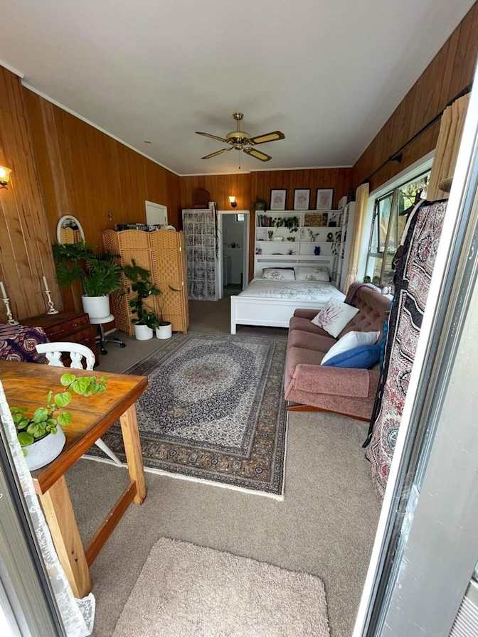 Darren's room