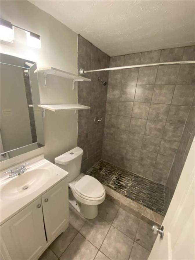 Alcove Rooms's room