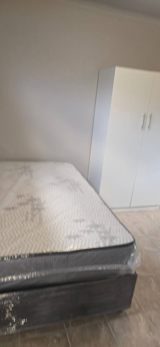 Faiek Meyer's room