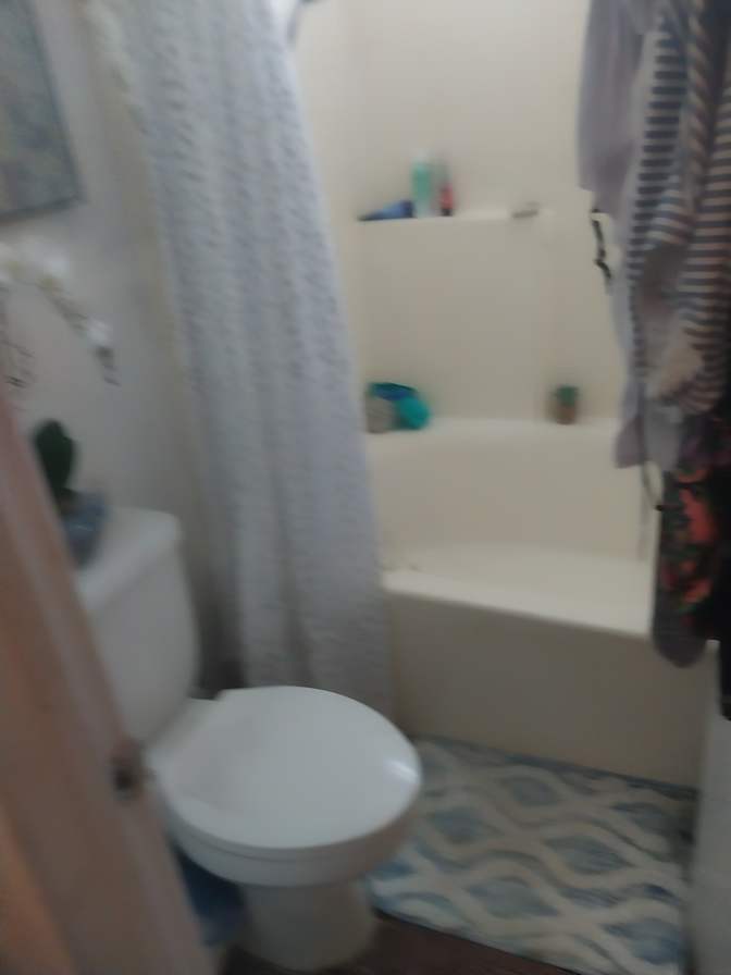 Perris ca's room