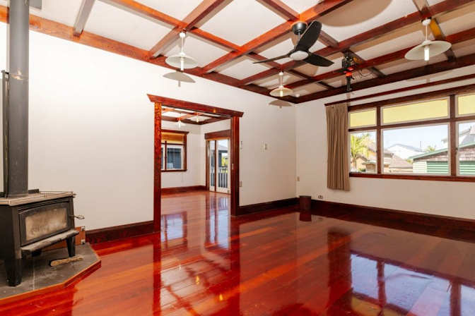 Suresh Nanu's room