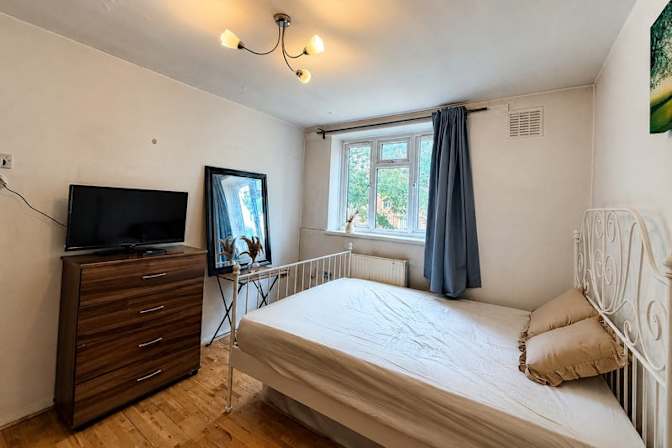 LDS Property Finder's room