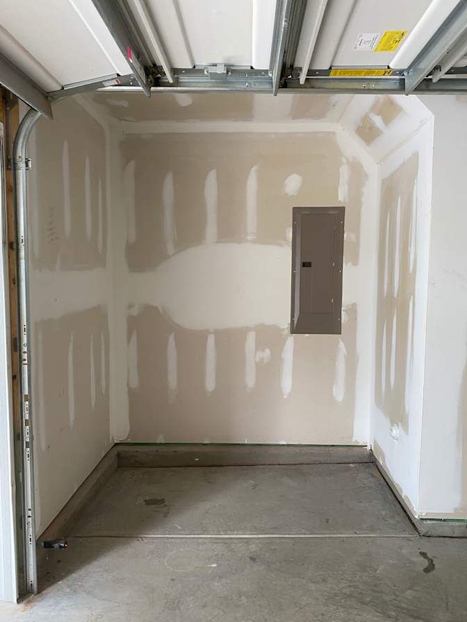 Alcove Rooms's room