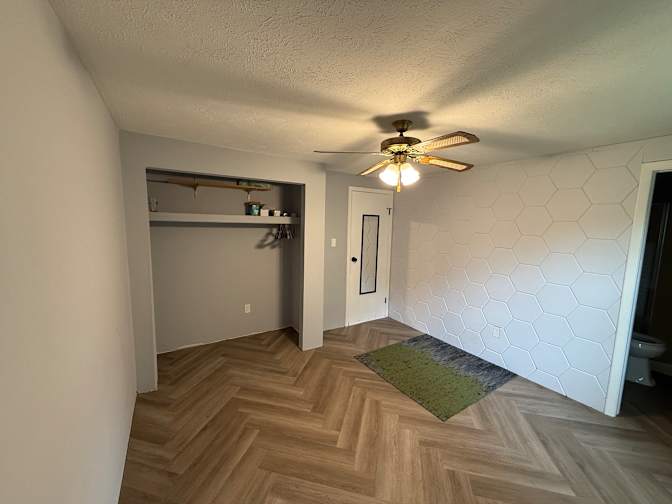 Darren's room