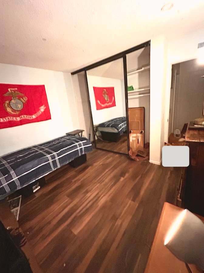 RICH's room
