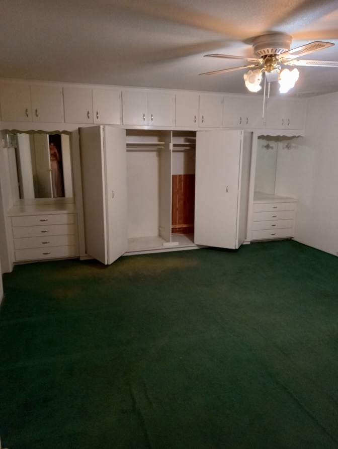 Tom's room