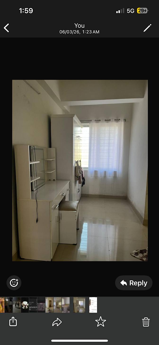 jhinuk's room