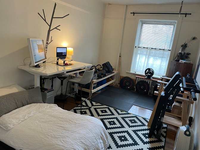 Axuan's room