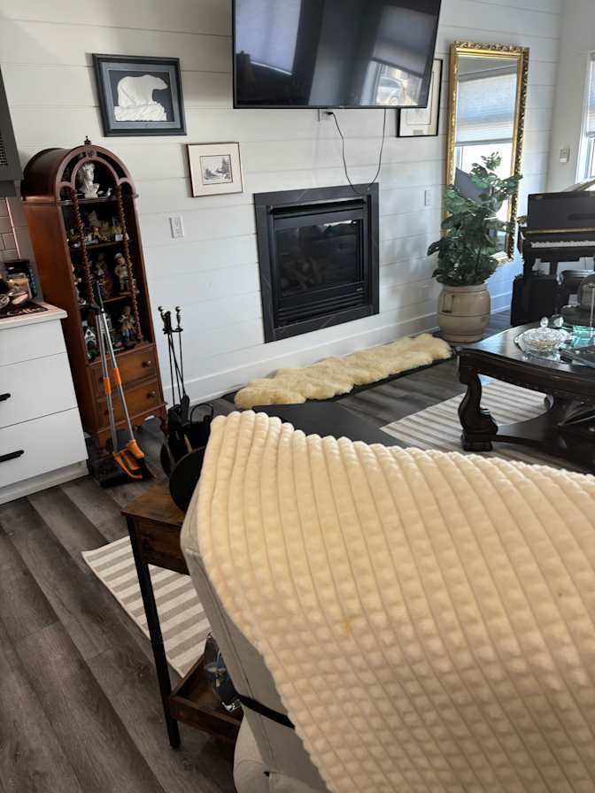 Cheryl Bouchard's room