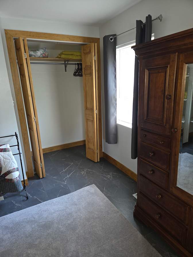 Susan Thorsteinson's room