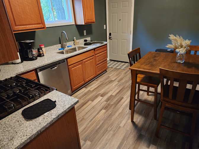 CL&C Property Management and Consulting's room