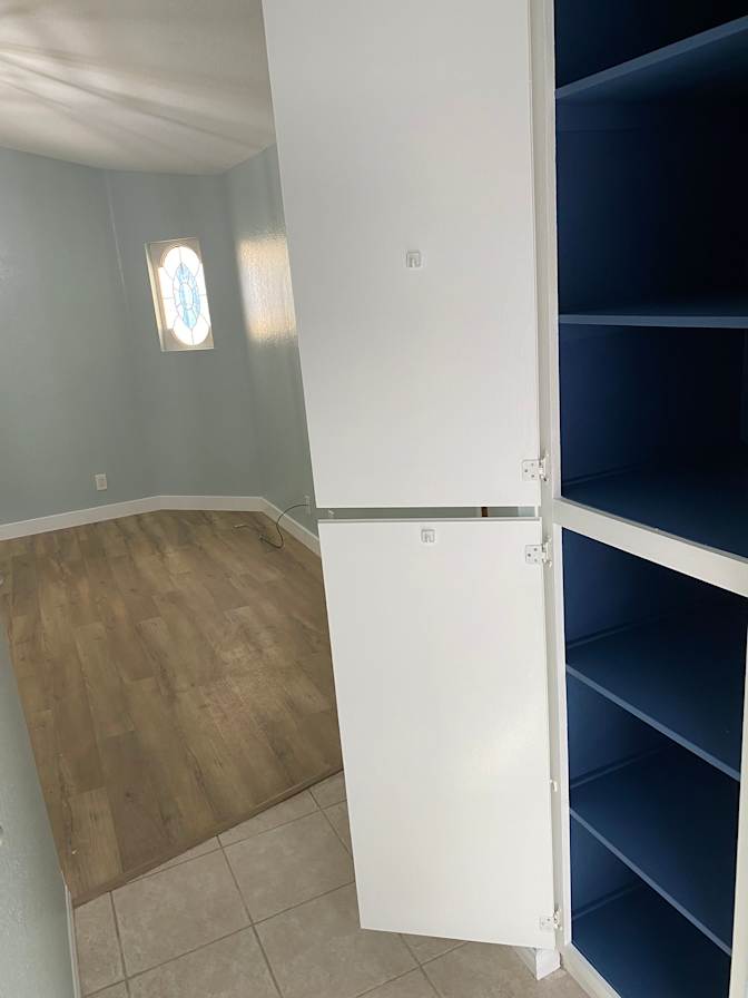 Dennis's room