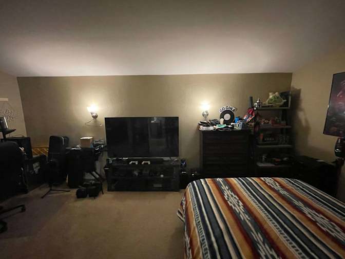 Lyz Walsh's room