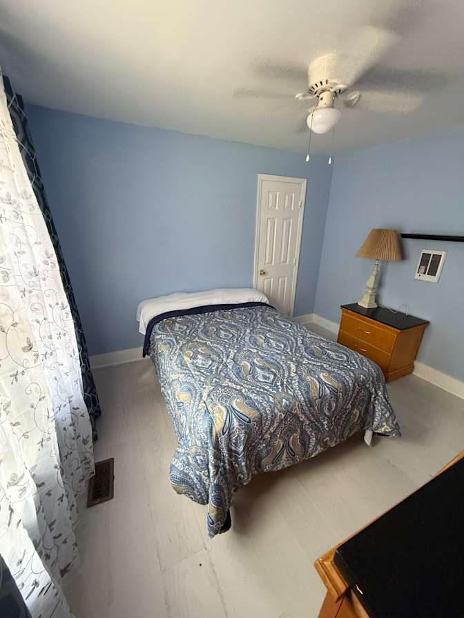 Shak's room
