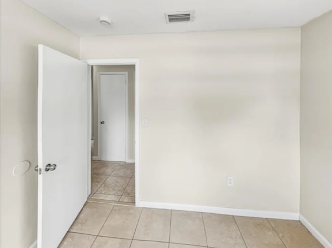 Henson's room