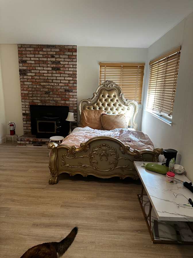 Hamza's room