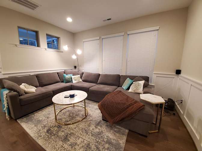 Alcove Rooms's room