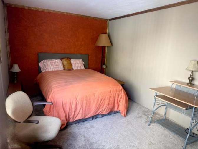 Tranquil Zen Apt's room