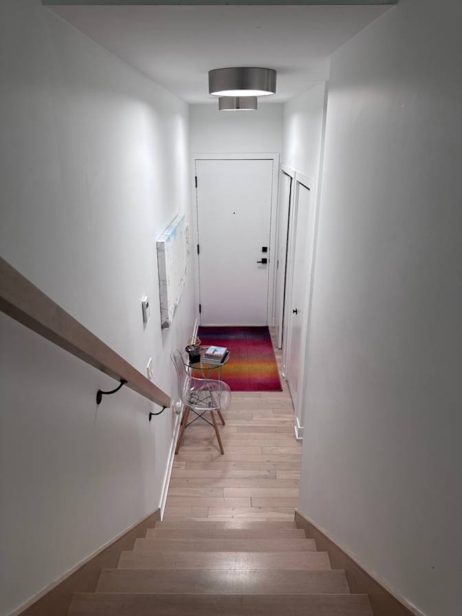 Adrien F's room