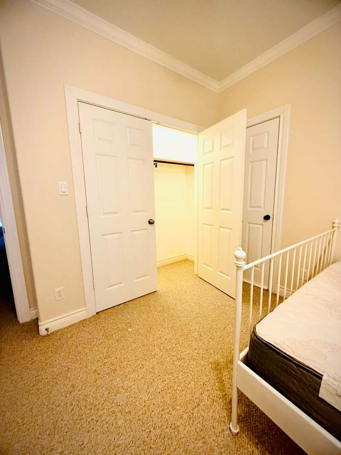 Muharrem's room