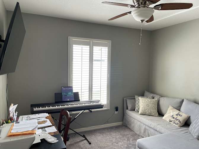 Liz's room