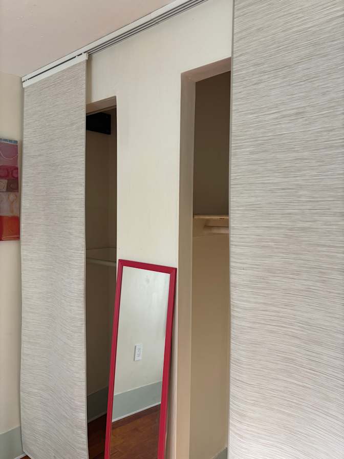 suk lim's room