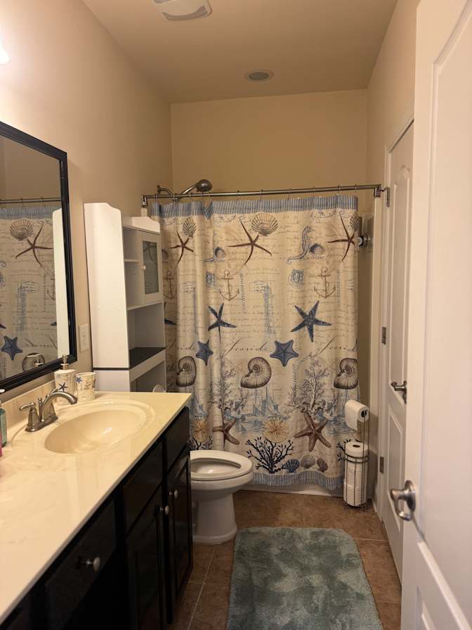 Lisa's room