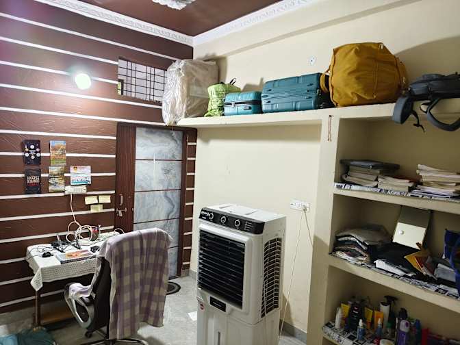 Priyanshu's room