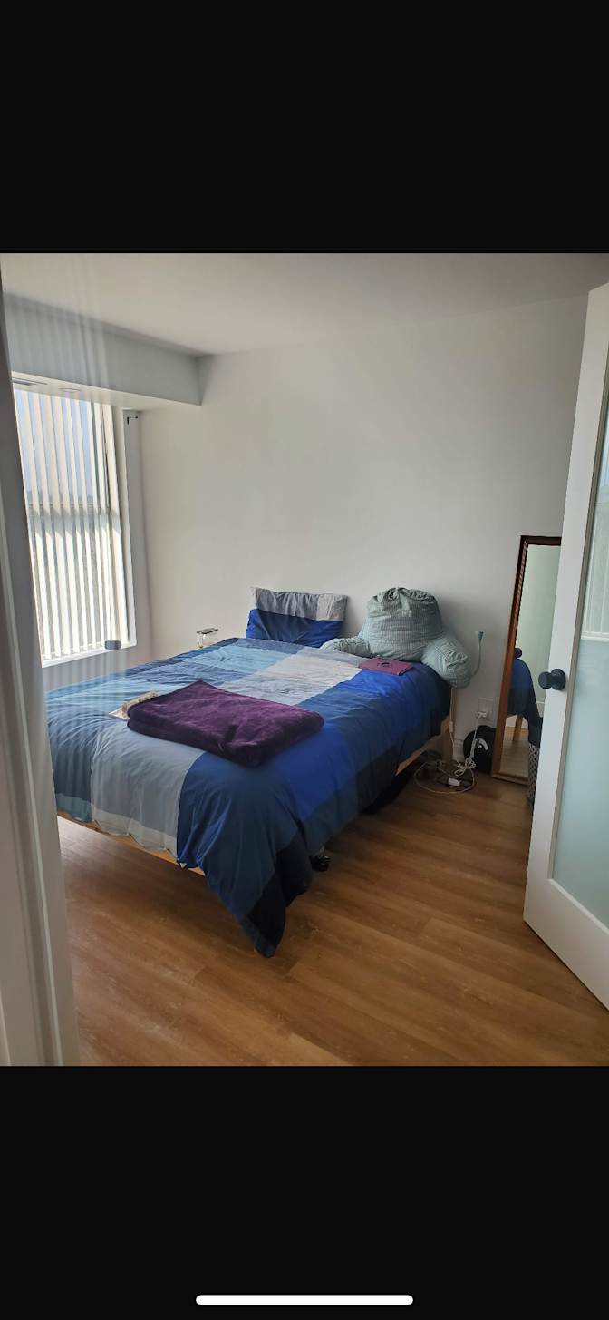 Naomi's room