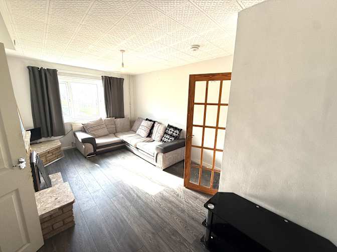 M hassan's room