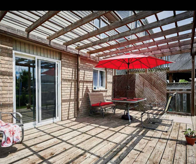 Shadman Jahanfar's room