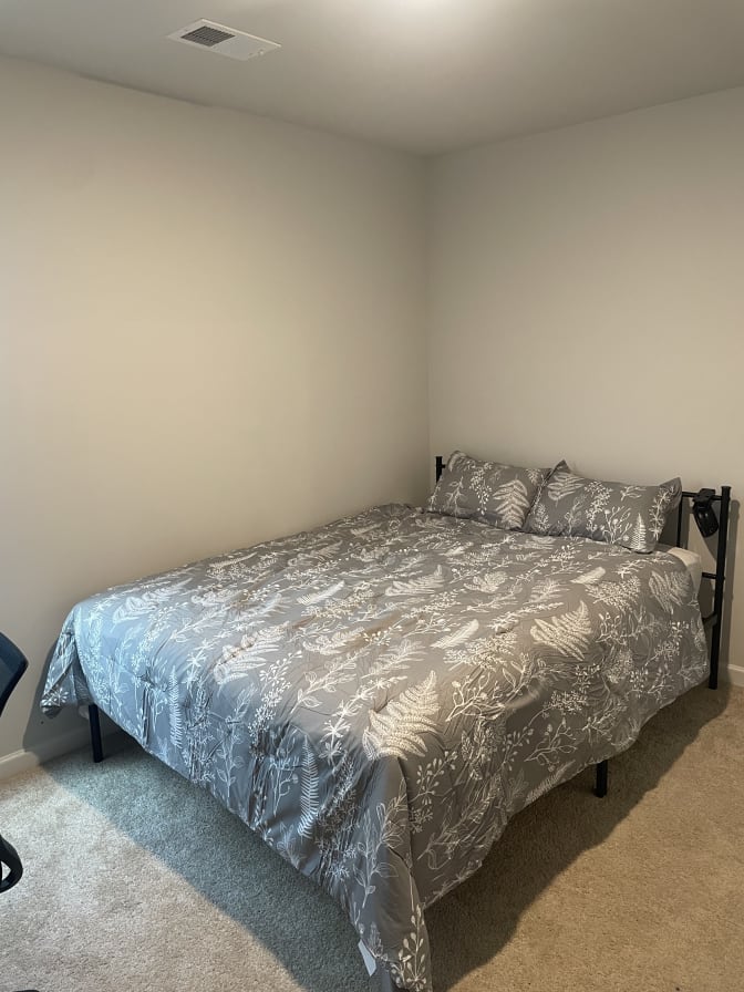 Hans's room