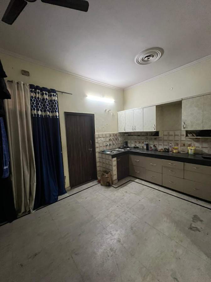 Mukesh's room