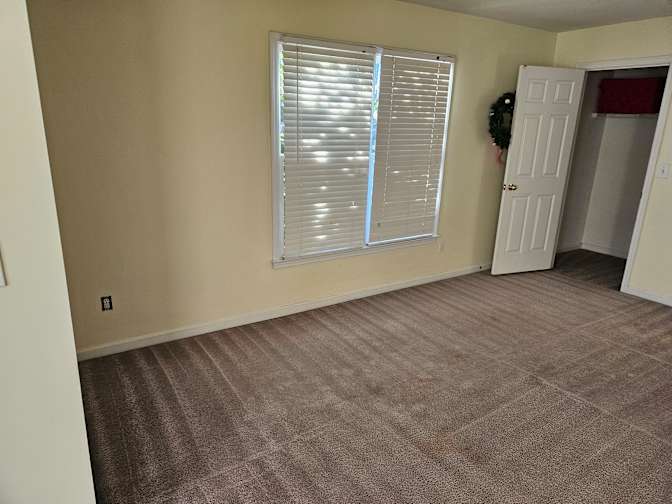 Alicia's room