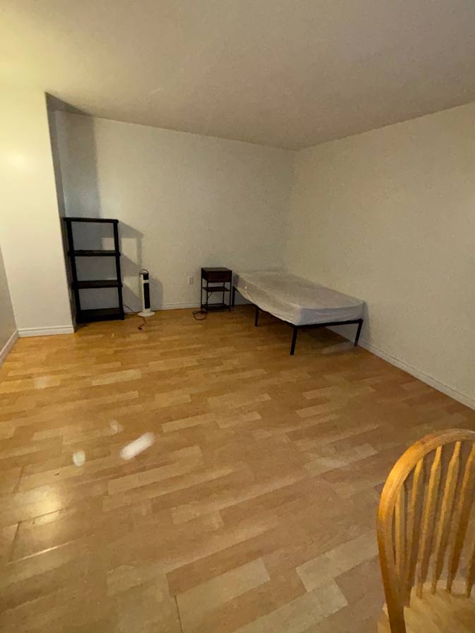Bob's room