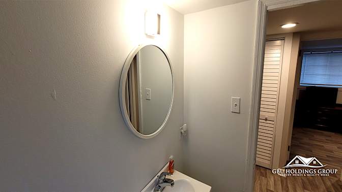 GBU Holdings Group's room