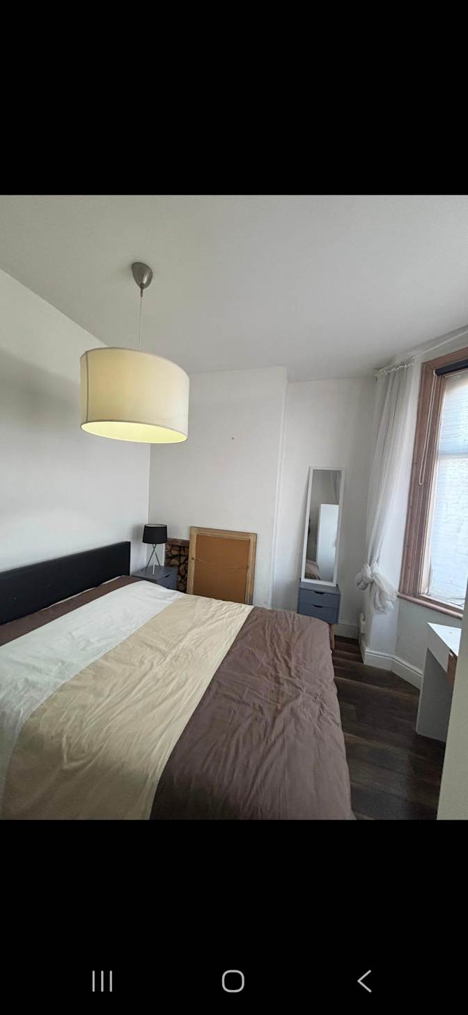 Ali's room
