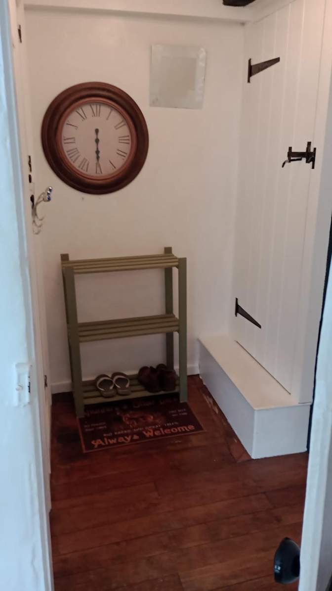 Dan's room