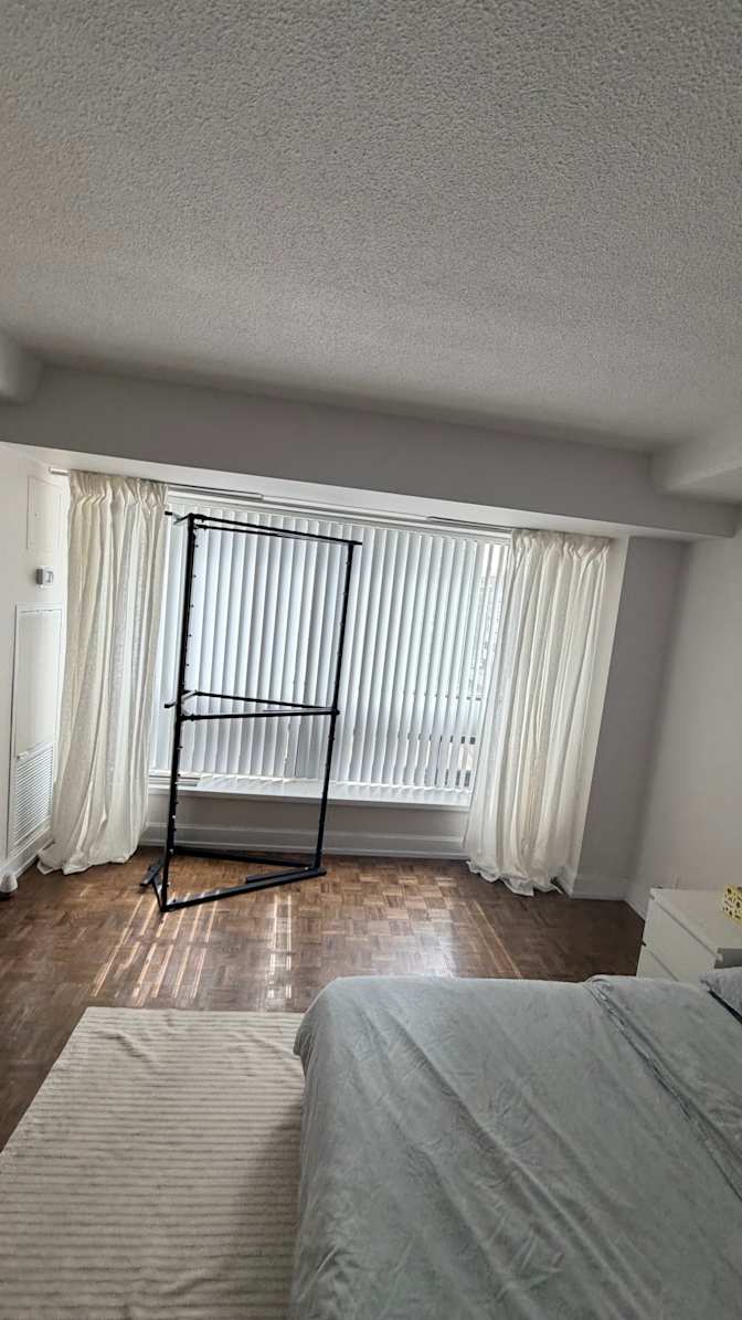 AMIR's room