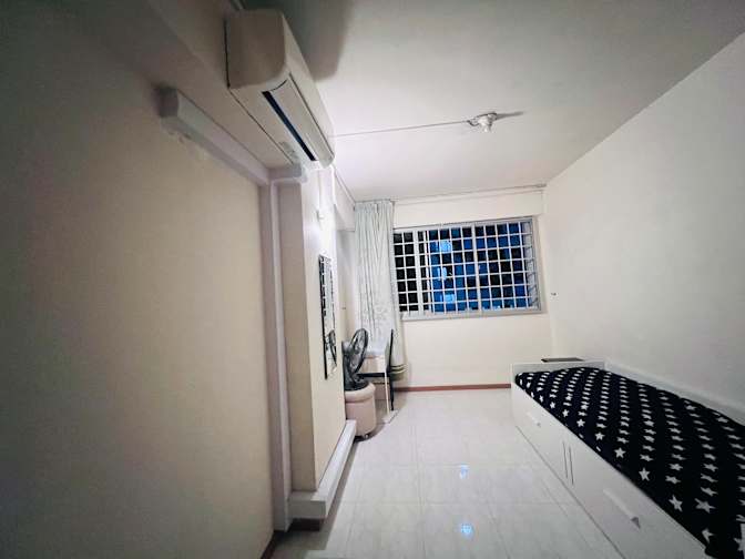 aiswarya's room