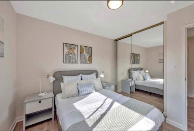Dina's room