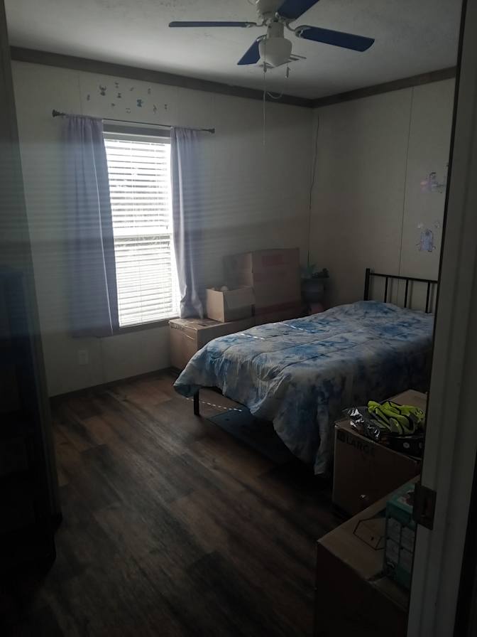 Jose Mendez's room