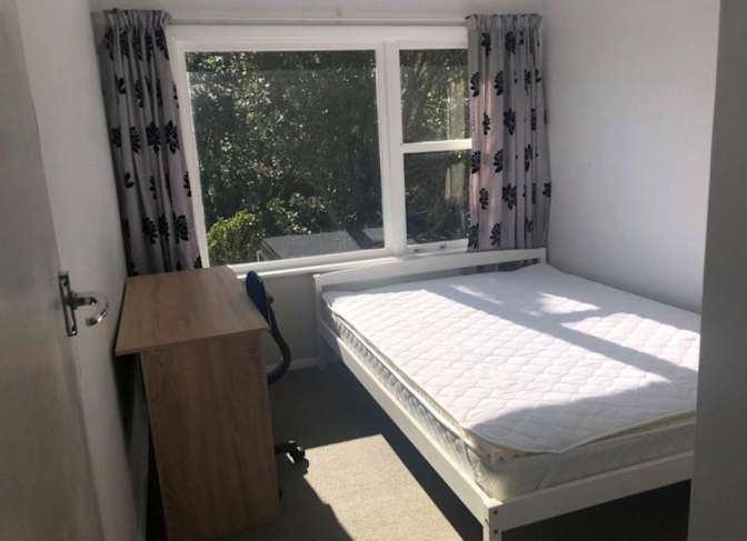 Kang's room