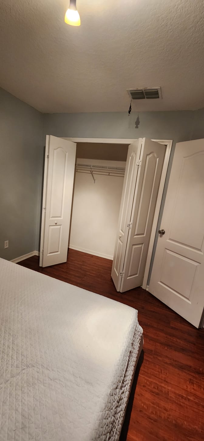 Evelyn's room