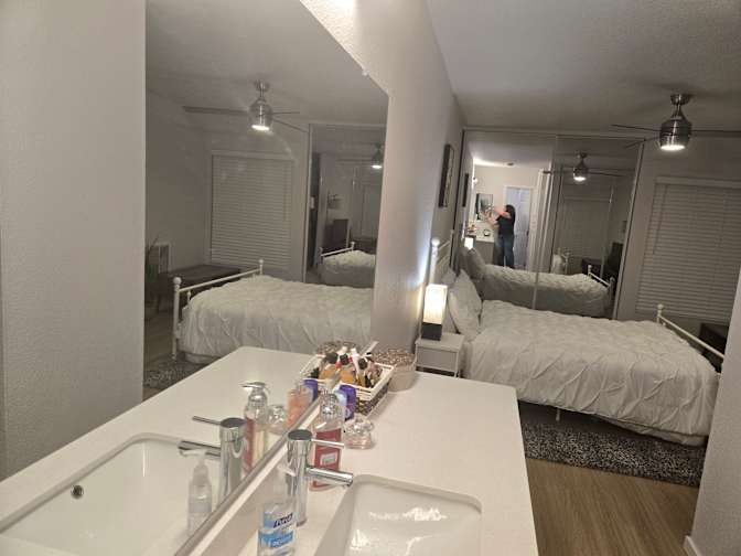 JODI's room