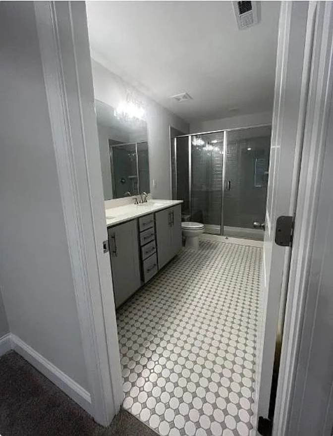 Alcove Rooms's room